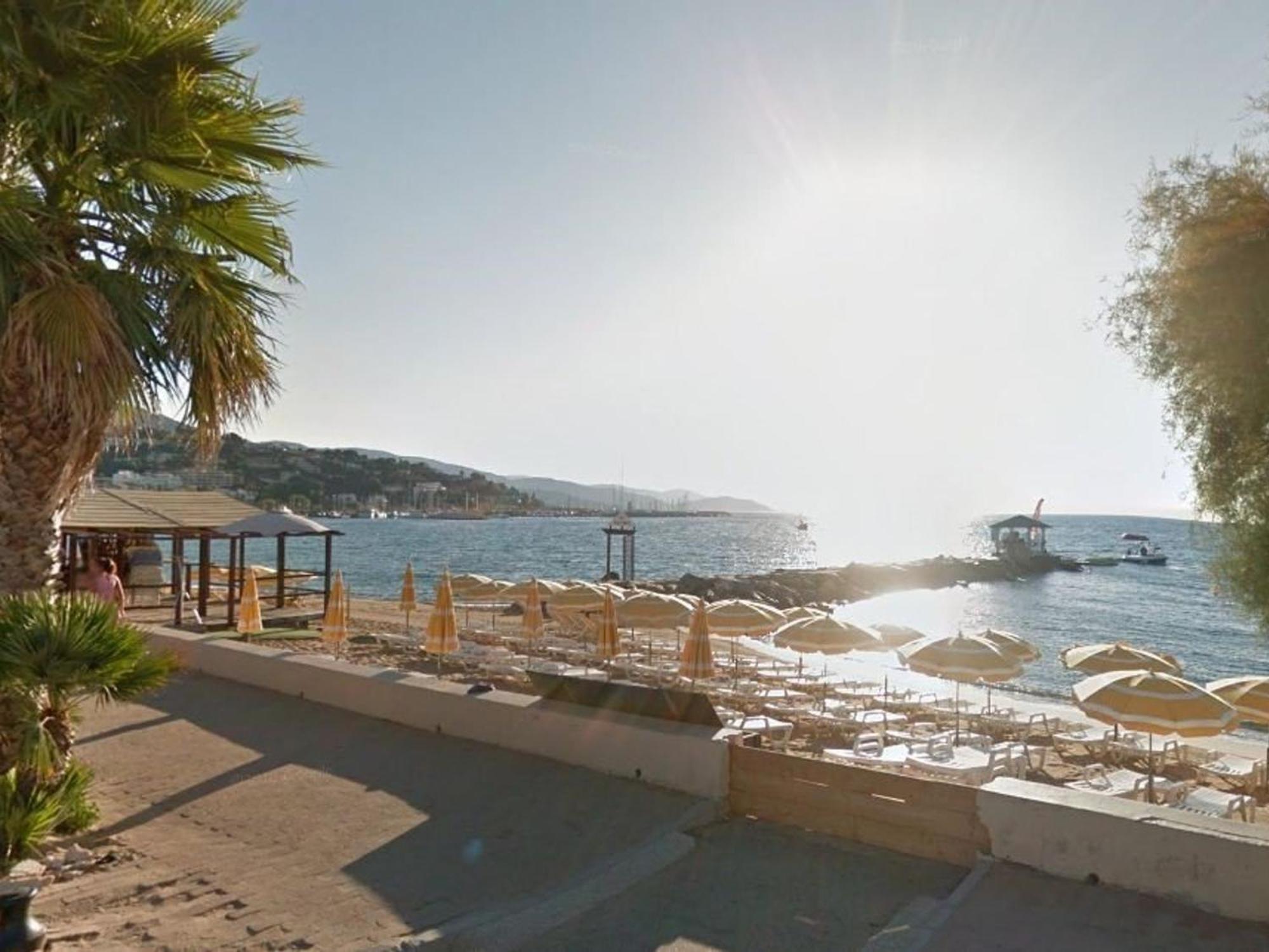 Studio Climatise Au Lavandou Avec Terrasse, Parking Et Environnement Calme - 3 Couchages - Fr-1-251-167 Le Lavandou Exteriör bild